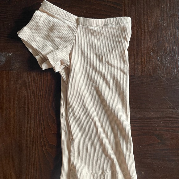 Ribbed Off- Shoulder Crop Top: Light Beige/Tan - Picture 4 of 5